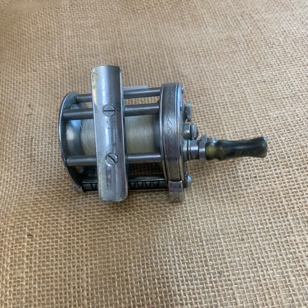 Vintage P FLUGGER  SUMMIT REEL